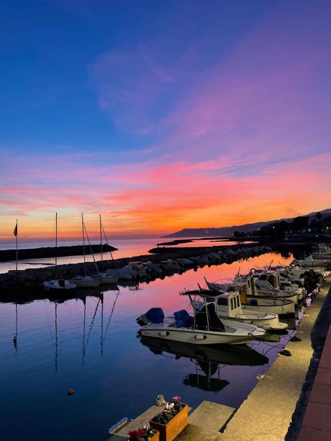 Bistrot Del Mare Apartment Санто Стефано ал Маре Екстериор снимка