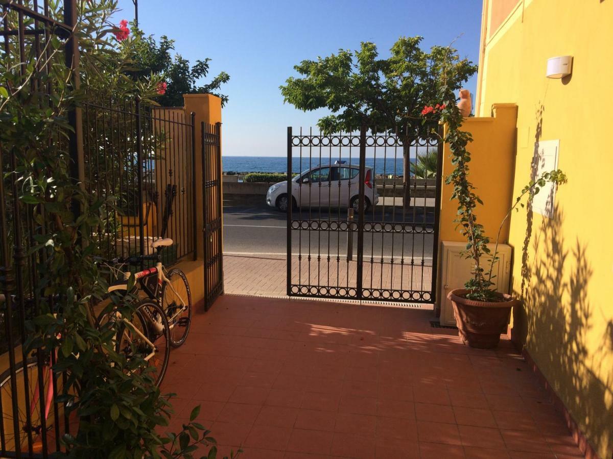 Bistrot Del Mare Apartment Санто Стефано ал Маре Екстериор снимка