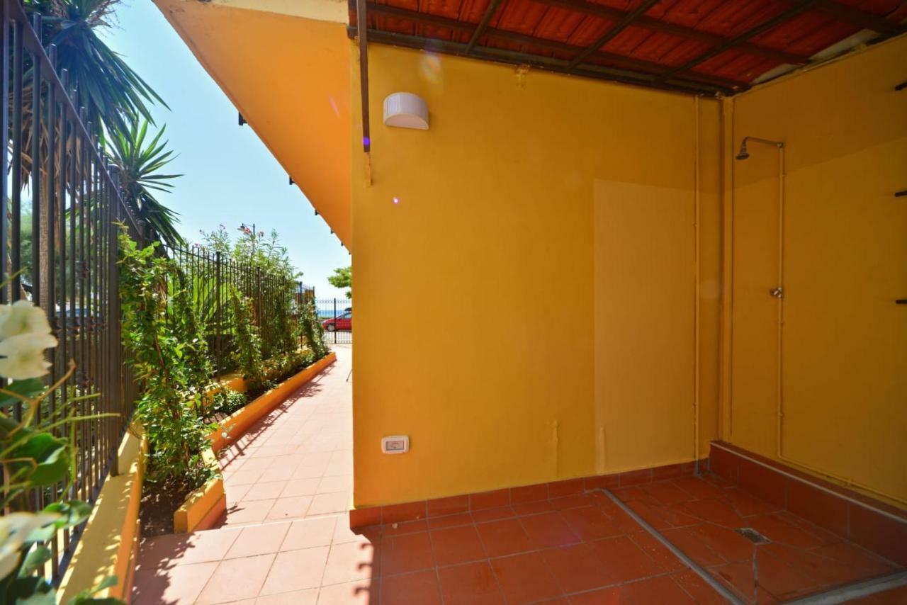 Bistrot Del Mare Apartment Санто Стефано ал Маре Екстериор снимка